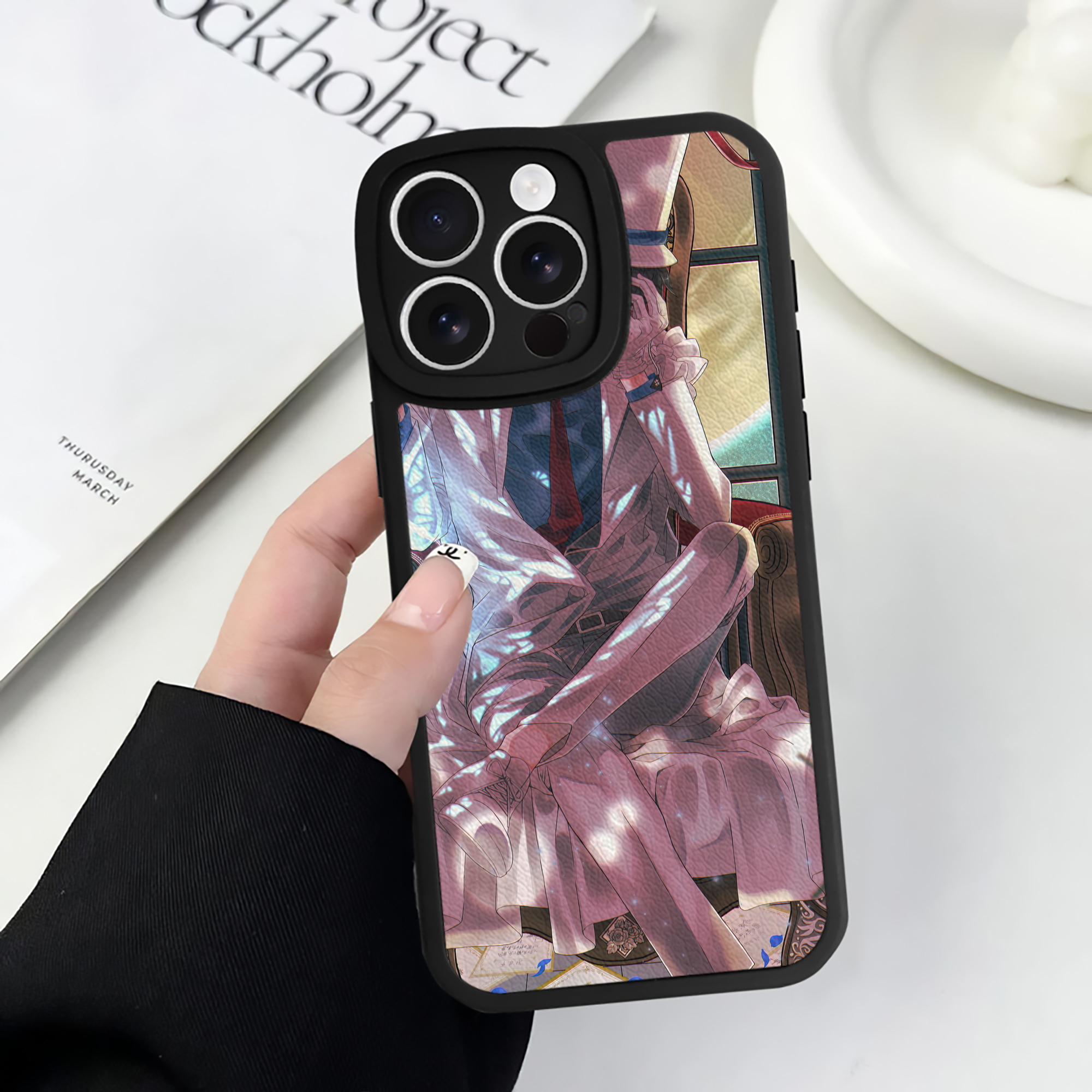 （画像用） 名探偵コナン Detective Conan 【iPhone 16シリーズ対応】シリコンスマホケース（レザー調） 材質：シリコン